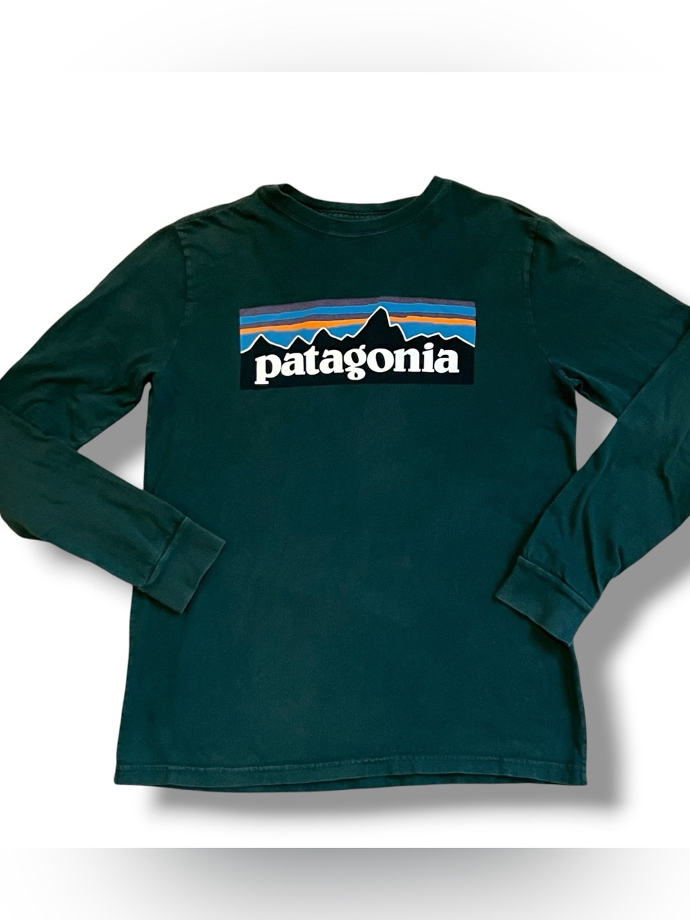 Patagonia Green Long Sleeve Graphic Logo Hiking Mountain TShirt Child Med D-3